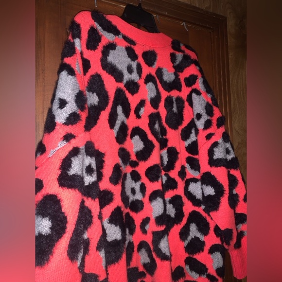 Torrid Leopard Print Sweater - Pink and Black Plus Size 4 - Picture 3 of 9